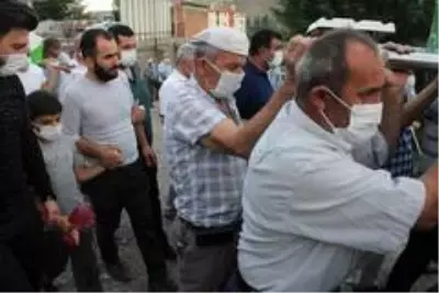 Son dakika haberleri | Yangında iki çocuğunu yitiren anneden yürek yakan haykırış Son dakika haberleri | Yangında iki çocuğunu yitiren anneden yürek yakan haykırış