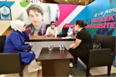 Yıldırım Belediyesi gençlerin geleceğine yön verdi Yıldırım Belediyesi gençlerin geleceğine yön verdi