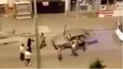 Cami duvarına tuvaletini yapan kişiyi uyarınca, öldüresiye dayak yediler Cami duvarına tuvaletini yapan kişiyi uyarınca, öldüresiye dayak yediler
