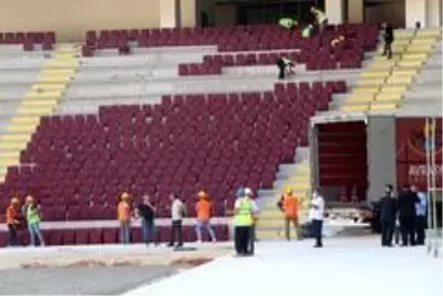 Hatay Valisi Rahmi Doğan: 'Hatayspor'un maçlarını yeni stadında oynaması için çalışıyoruz' Hatay Valisi Rahmi Doğan: 'Hatayspor'un maçlarını yeni stadında oynaması için çalışıyoruz'