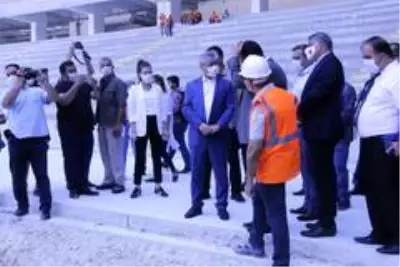 Hatay Valisi Rahmi Doğan: 'Hatayspor'un maçlarını yeni stadında oynaması için çalışıyoruz' Hatay Valisi Rahmi Doğan: 'Hatayspor'un maçlarını yeni stadında oynaması için çalışıyoruz'