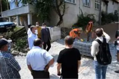 Son dakika haberleri... İnegöl'de selden zarar gören yollar yenileniyor Son dakika haberleri... İnegöl'de selden zarar gören yollar yenileniyor