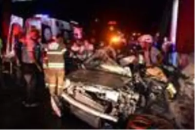 Son dakika haberleri... İzmir'de kaza: 1'i ağır, 3 yaralı Son dakika haberleri... İzmir'de kaza: 1'i ağır, 3 yaralı