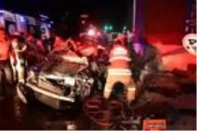 Son dakika haberleri... İzmir'de kaza: 1'i ağır, 3 yaralı Son dakika haberleri... İzmir'de kaza: 1'i ağır, 3 yaralı