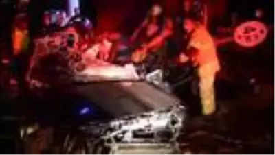 Son dakika haber: İzmir'de trafik kazası: 1'i ağır 3 yaralı Son dakika haber: İzmir'de trafik kazası: 1'i ağır 3 yaralı