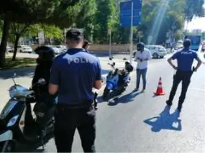 Son Dakika: Kadıköy'de hava destekli motosiklet denetimi gerçekleştirildi Son Dakika: Kadıköy'de hava destekli motosiklet denetimi gerçekleştirildi