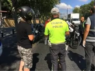Son dakika haber | Kask takmayan, ehliyeti olmayan motosiklet sürücülerine ceza Son dakika haber | Kask takmayan, ehliyeti olmayan motosiklet sürücülerine ceza