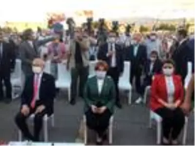 Kılıçdaroğlu ve Akşener, İzmit'te araç tanıtımı ve açılış törenine katıldı