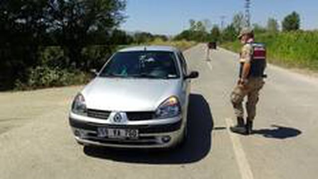Kovid 19 taşıyıcısı çift, virüsü 1 köye ve 1 fabrikaya bulaştırdı