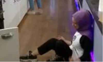 MasterChef Türkiye'de hata yapan Büşra, dakikalarca gözyaşı döktü MasterChef Türkiye'de hata yapan Büşra, dakikalarca gözyaşı döktü