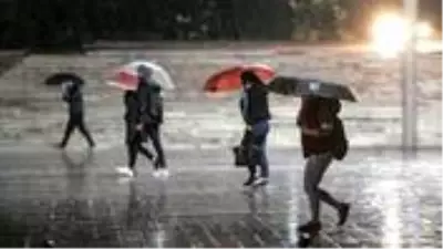 Meteoroloji'den 10 il için sağanak ve gök gürültülü yağış uyarısı Meteoroloji'den 10 il için sağanak ve gök gürültülü yağış uyarısı
