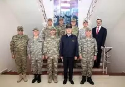 Milli Savunma Bakanı Akar ve TSK Komuta Kademesi Azerbaycan'da icra edilen tatbikatı izledi Milli Savunma Bakanı Akar ve TSK Komuta Kademesi Azerbaycan'da icra edilen tatbikatı izledi