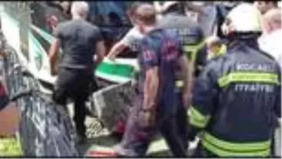 Motosikletliyle raylı yola giren adam tramvayın altında kaldı Motosikletliyle raylı yola giren adam tramvayın altında kaldı