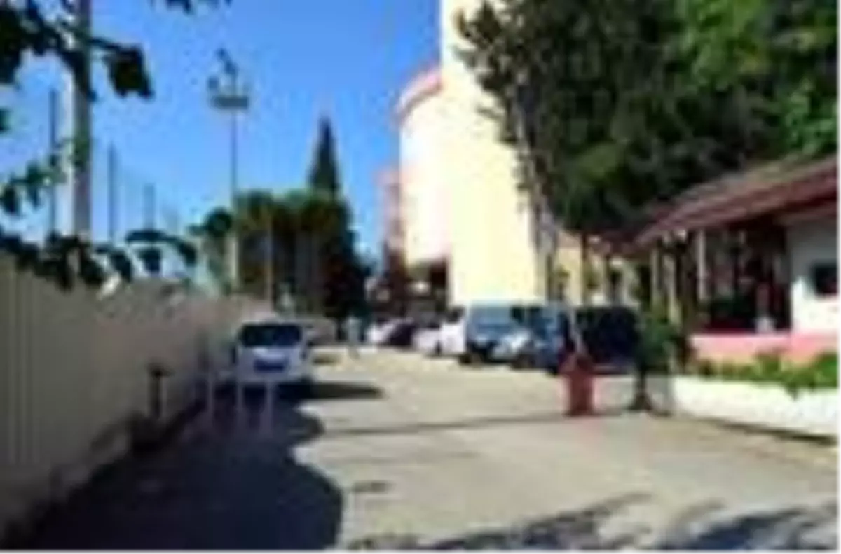 Son Dakika | Polis memuru, silahını temizlerken kendisini yaraladı