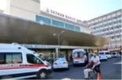 Son Dakika | Polis memuru, silahını temizlerken kendisini yaraladı Son Dakika | Polis memuru, silahını temizlerken kendisini yaraladı
