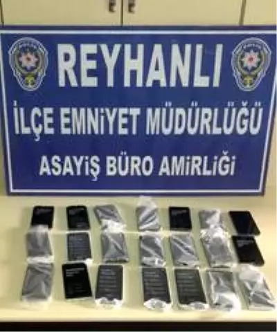Son dakika! Reyhanlı'da 21 adet kaçak telefon ele geçirildi Son dakika! Reyhanlı'da 21 adet kaçak telefon ele geçirildi