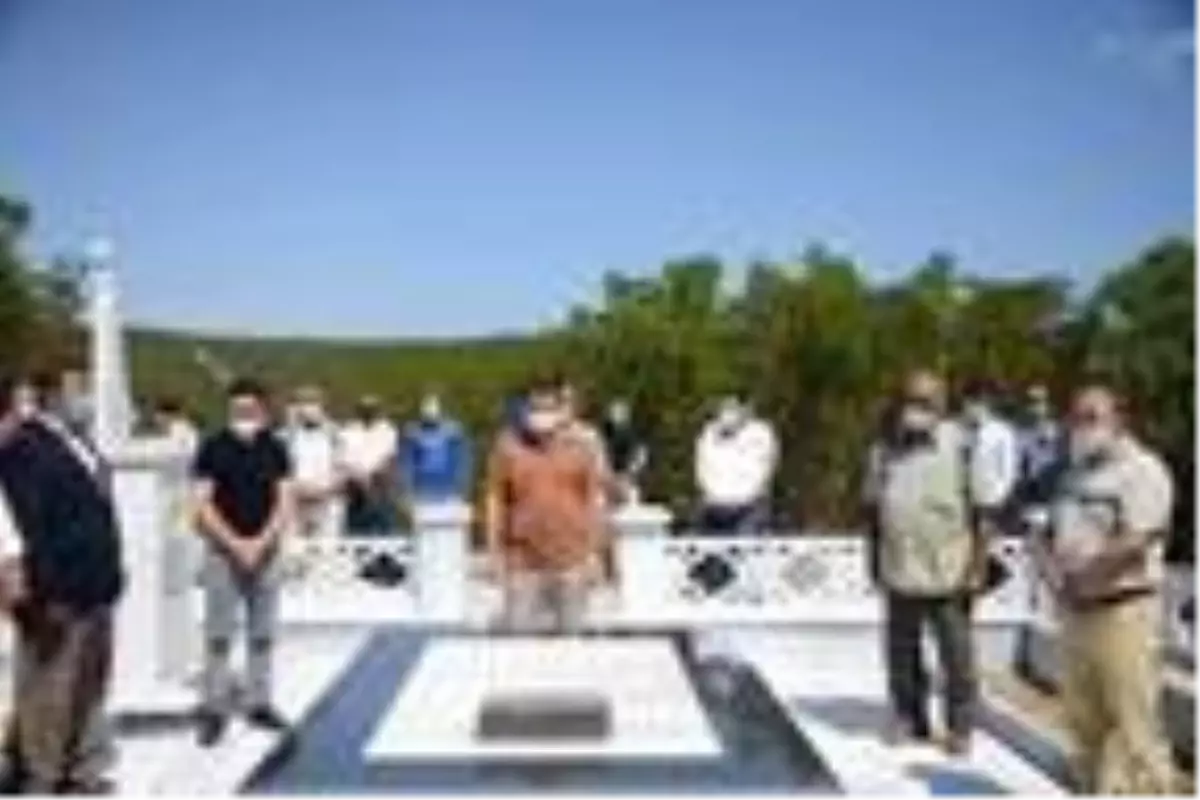 Son dakika haber! Şehit Yarbay Hüseyin Avni Bey, ölümünün 105'inci yıl dönümünde kabri başında anıldı