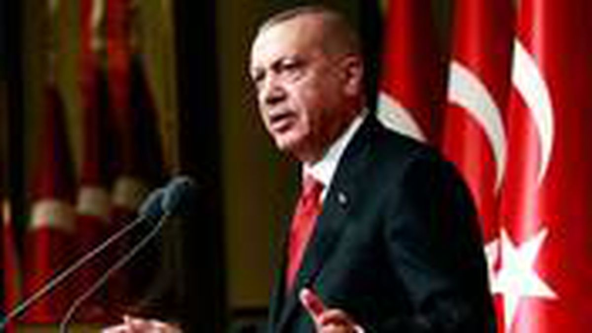Cumhurbaşkanı Erdoğan, Davutoğlu'na sert çıktı: 'One minute' dediğimizde, 'İşte şimdi yandık' diyorlardı