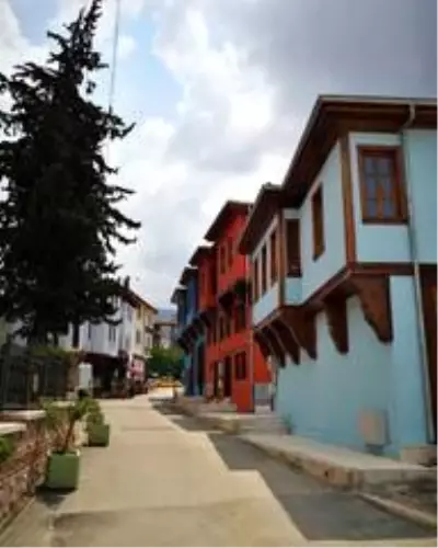 Tarih Osmangazi'de Yaşıyor Tarih Osmangazi'de Yaşıyor