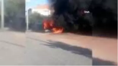 Tartıştığı kardeşinin minibüsüne benzin döküp yaktı Tartıştığı kardeşinin minibüsüne benzin döküp yaktı