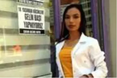 Tokat'taki kuaför, 18 yaşından küçüklere 'gelin başı' yapmıyor Tokat'taki kuaför, 18 yaşından küçüklere 'gelin başı' yapmıyor