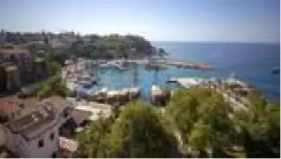 Türk turizminin başkenti ve dünyanın açık hava müzesi: Antalya Türk turizminin başkenti ve dünyanın açık hava müzesi: Antalya