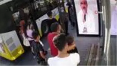 Türkiye'de bir ilk: Konya'da duraklarda koronavirüse canlı takipli önlem Türkiye'de bir ilk: Konya'da duraklarda koronavirüse canlı takipli önlem