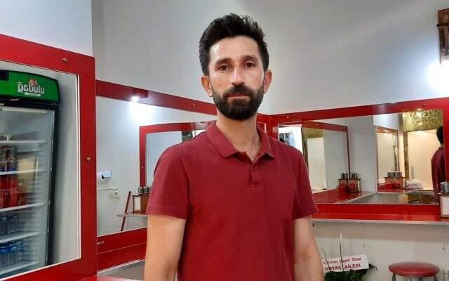 Üç diploma sahibi üniversite mezunu, pilav dükkanına verdiği isimle binlerce kişiye umut ışığı oldu Üç diploma sahibi üniversite mezunu, pilav dükkanına verdiği isimle binlerce kişiye umut ışığı oldu