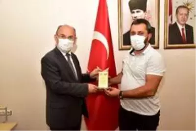 Son dakika! Yangında hayvanları kurtaran vatandaşlara ödül Son dakika! Yangında hayvanları kurtaran vatandaşlara ödül