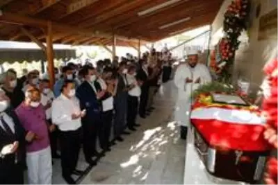 Aksan'a Konak Belediyesinde son veda Aksan'a Konak Belediyesinde son veda