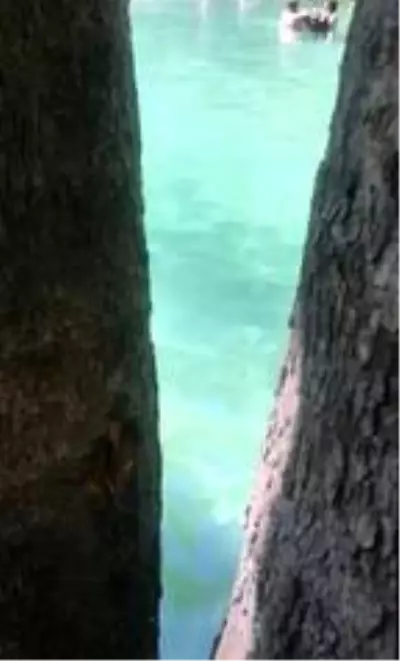 Son dakika haberi | Alanya'da doğal havuza atladı, ölümden döndü Son dakika haberi | Alanya'da doğal havuza atladı, ölümden döndü