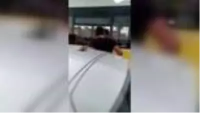 Son dakika haberleri: Alibeyköy'de trafikte kadın sürücüye saldıran kişi gözaltına alındı Son dakika haberleri: Alibeyköy'de trafikte kadın sürücüye saldıran kişi gözaltına alındı