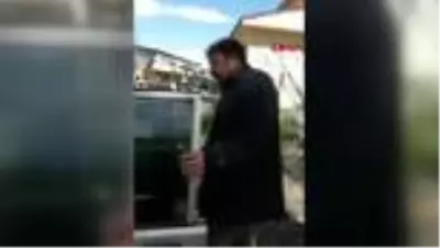 Son Dakika | ANTALYA 'Zavadanak' sözüyle güldüren Bekir Varol'un tamire bıraktığı aracına hırsız girdi Son Dakika | ANTALYA 'Zavadanak' sözüyle güldüren Bekir Varol'un tamire bıraktığı aracına hırsız girdi