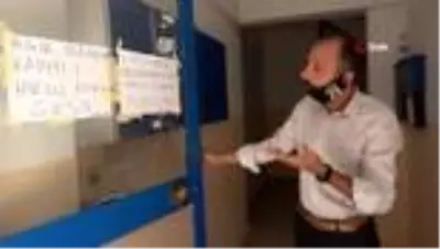 Bina sakini apartmanın girişine 'Kapıyı açık bırakanın evine hırsız girer inşallah' yazısı astı Bina sakini apartmanın girişine 'Kapıyı açık bırakanın evine hırsız girer inşallah' yazısı astı