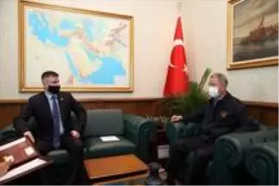 Son dakika haberi: Bakan Akar, Ukrayna Savunma Bakan Yardımcısı Myroniuk'u kabul etti Son dakika haberi: Bakan Akar, Ukrayna Savunma Bakan Yardımcısı Myroniuk'u kabul etti