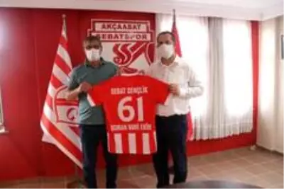 Başkan Ekim'den Sebat Gençlik'e Ziyaret Başkan Ekim'den Sebat Gençlik'e Ziyaret
