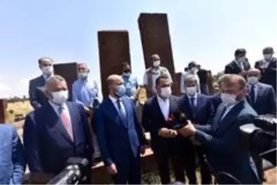 Bilal Erdoğan, Malazgirt Zaferi etkinlikleri öncesi Ahlat'ta Bilal Erdoğan, Malazgirt Zaferi etkinlikleri öncesi Ahlat'ta