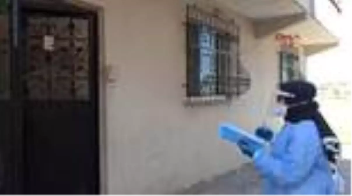 Son dakika haberi... BURSA Bursa'da filyasyon ekipleri kapı kapı dolaşıp, hastaları kontrol ediyor