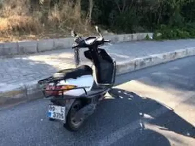 Son dakika! Çalıntı motosikletle kaza yaptı Son dakika! Çalıntı motosikletle kaza yaptı