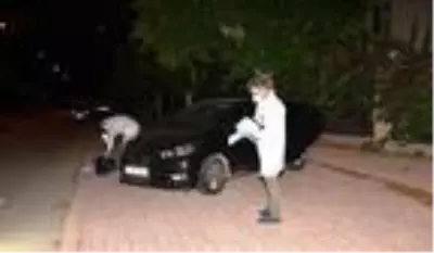 Kayıp Cezayirli iş insanı otomobilinin bagajında ölü bulundu! 20'den fazla bıçak yarası var Kayıp Cezayirli iş insanı otomobilinin bagajında ölü bulundu! 20'den fazla bıçak yarası var