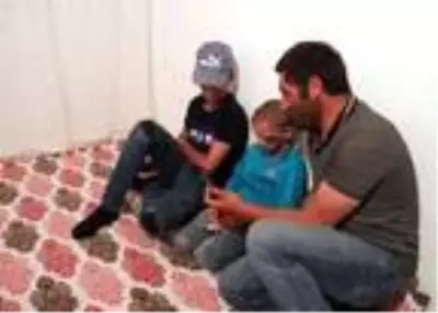 Cilt kanseri Salih'in yüzü ilk kez güldü Cilt kanseri Salih'in yüzü ilk kez güldü