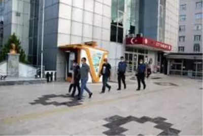 Son Dakika: Cinsel istismara iddiasına 4 tutuklama Son Dakika: Cinsel istismara iddiasına 4 tutuklama