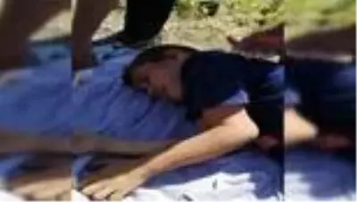 Son dakika haber: ERZİNCAN Tarlaya savrulan araçta anne öldü, eşi ve 3 çocuğu yaralandı Son dakika haber: ERZİNCAN Tarlaya savrulan araçta anne öldü, eşi ve 3 çocuğu yaralandı