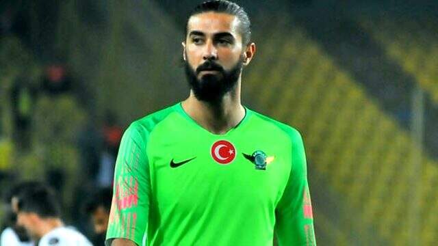 Fatih Öztürk kimdir? Fatih Öztürk nereli? Fatih Öztürk hangi takımlarda oynadı?