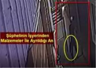İş yerinden hırsızlık anları güvenlik kamerasında İş yerinden hırsızlık anları güvenlik kamerasında
