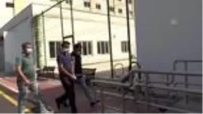 Kardeşini bıçakla yaralayan kişi tutuklandı Kardeşini bıçakla yaralayan kişi tutuklandı