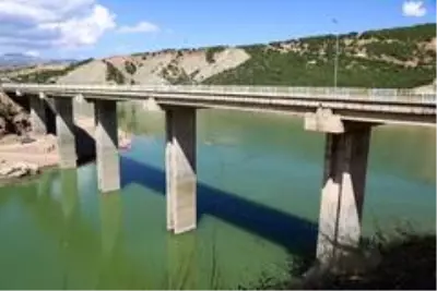Kayıp Gülistan'ı arama çalışmaları sürüyor Kayıp Gülistan'ı arama çalışmaları sürüyor