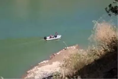 Kayıp Gülistan'ı arama çalışmaları sürüyor Kayıp Gülistan'ı arama çalışmaları sürüyor