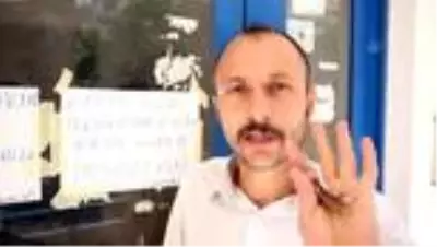 Komşularını uyarmak için 'Kapıyı açık bırakanın evine hırsız girsin. Amin' yazısı astı Komşularını uyarmak için 'Kapıyı açık bırakanın evine hırsız girsin. Amin' yazısı astı