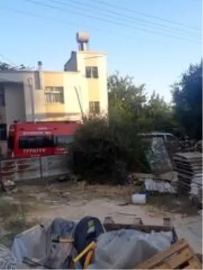Son dakika haberi... Kozan'da ikamet yangını Son dakika haberi... Kozan'da ikamet yangını